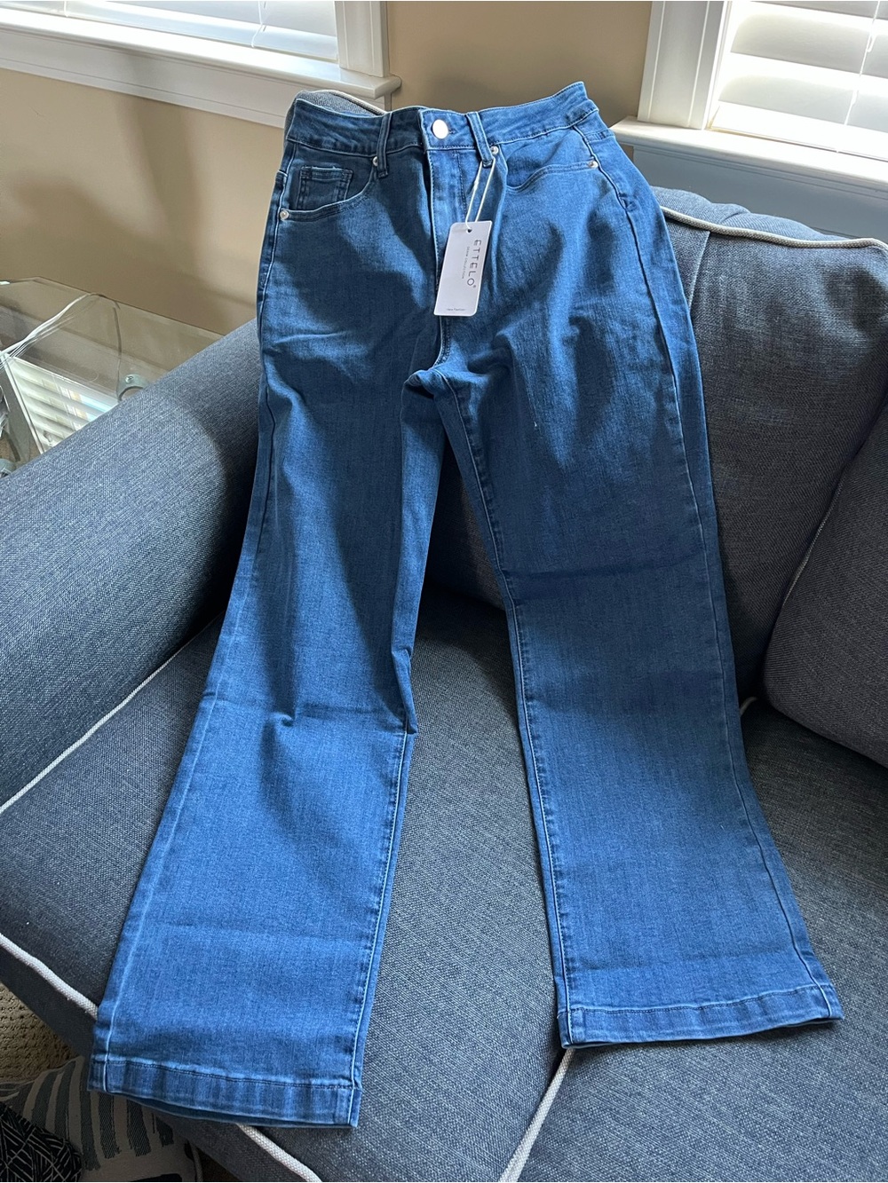 High-Rise Wide Leg Ettelo Jeans Size 4 Denim